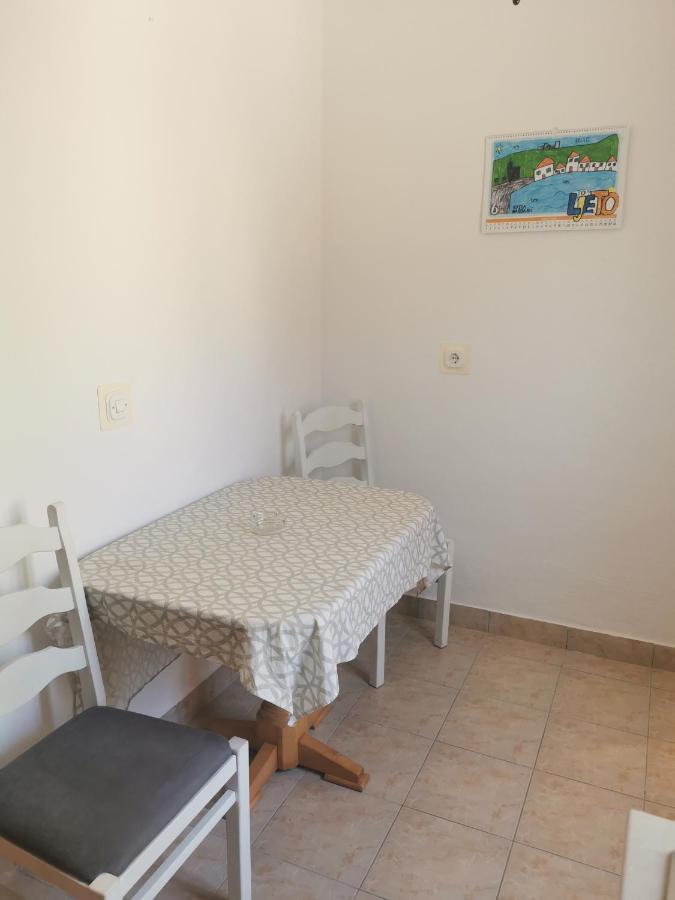 Apartman Tudor Kuzma Хвар Экстерьер фото