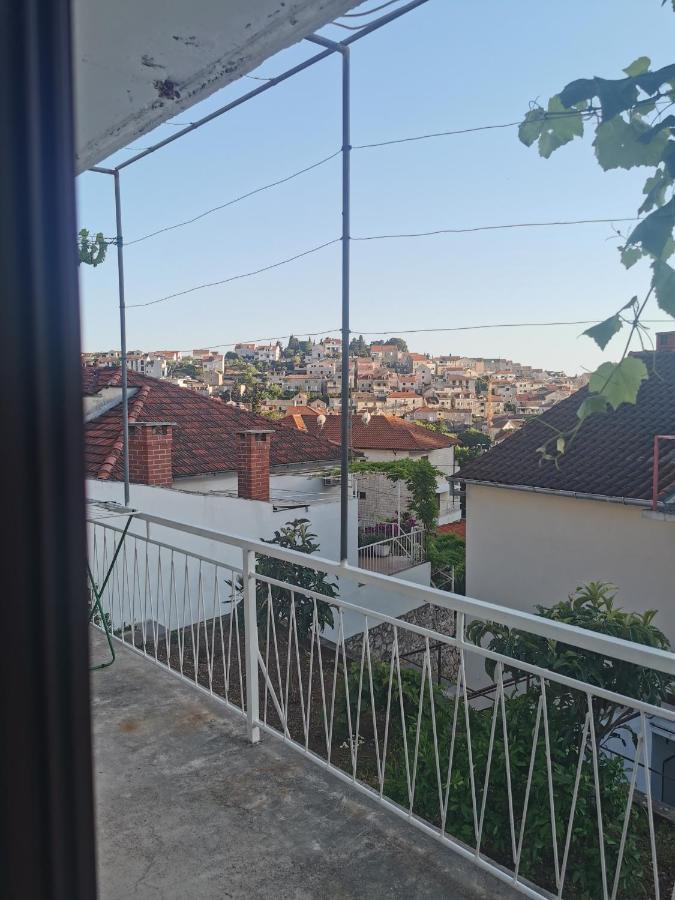 Apartman Tudor Kuzma Хвар Экстерьер фото