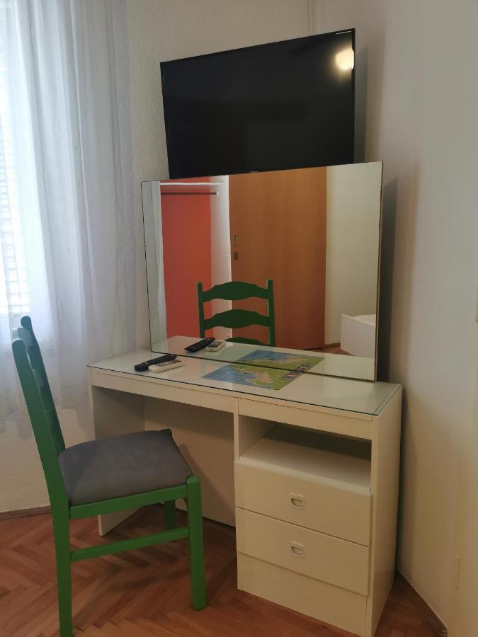 Apartman Tudor Kuzma Хвар Экстерьер фото