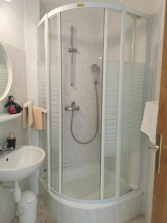 Apartman Tudor Kuzma Хвар Экстерьер фото